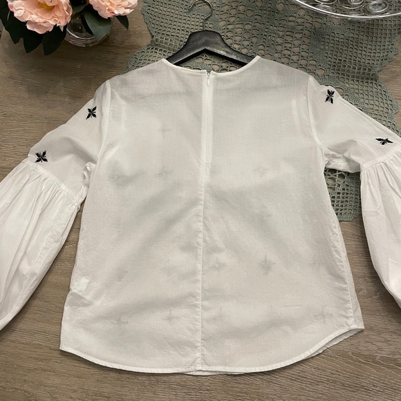 100% cotton white shirt with dramatic sleeve - Picture 9 of 9